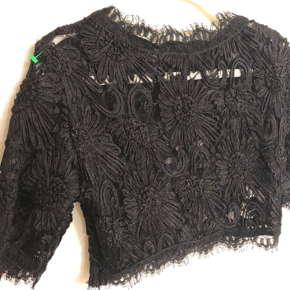 Black Embroidered crop top - Picture 3 of 5